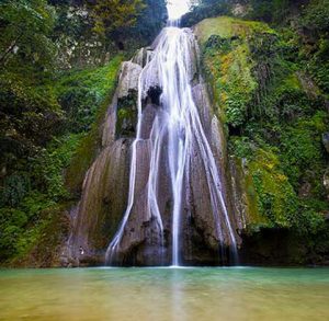 تو رآبشار لوته