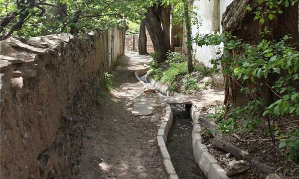 شهر نمونه گردشگری بین‌المللی شهمیرزاد بهشتی گمشده در دل کویر/گزارش تصویری