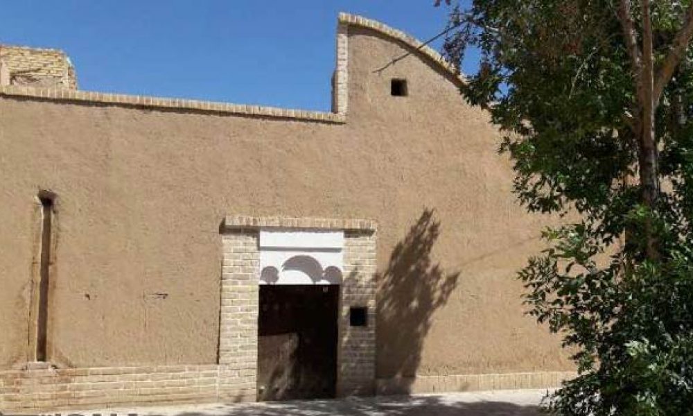 ۱۲ اثر تاریخی بافت فرسوده سمنان نیازمند ثبت ملی