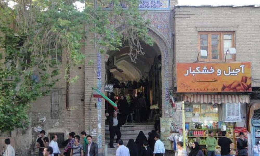 مشکلات بازار سمنان رفع شود