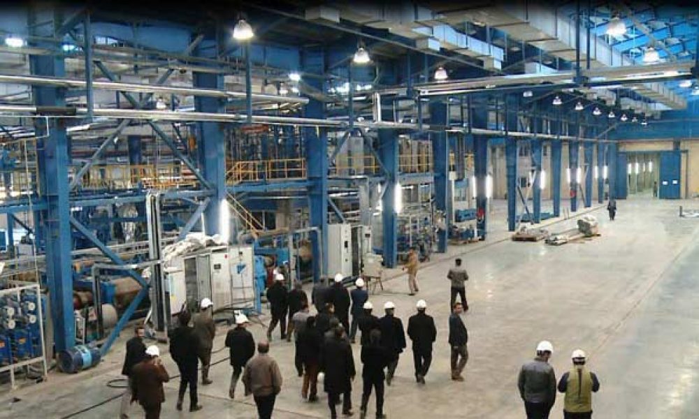 واحدهای تولیدی استان سمنان با ۴۲ درصد ظرفیت فعالیت می کنند