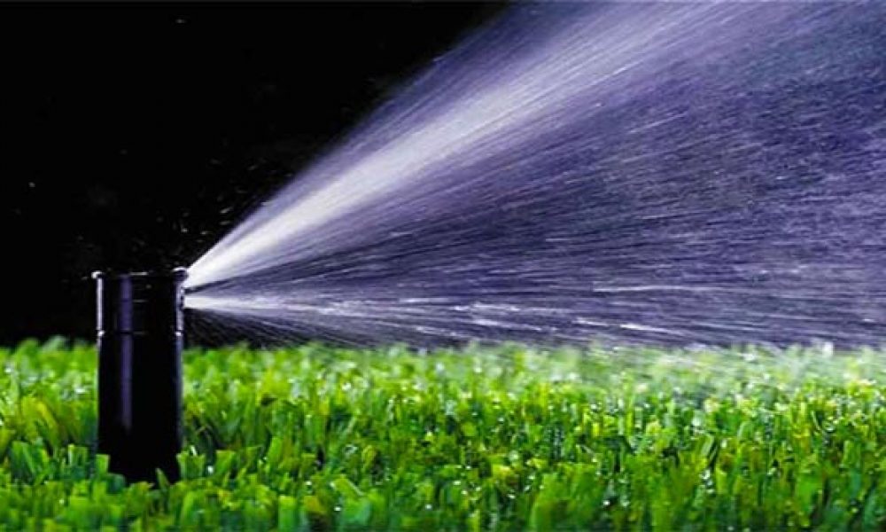 اجرای سیستم آبیاری نوین در اراضی استان