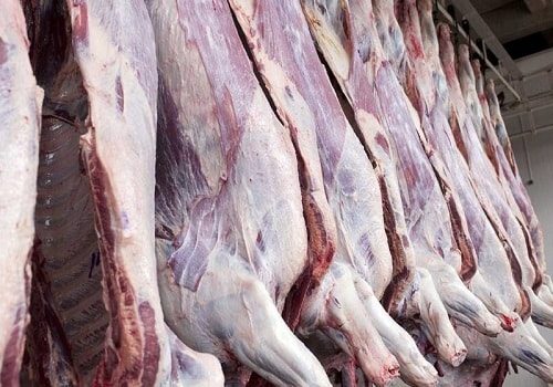 توزیع گوشت مورد نیاز هیئت‌های مذهبی استان سمنان