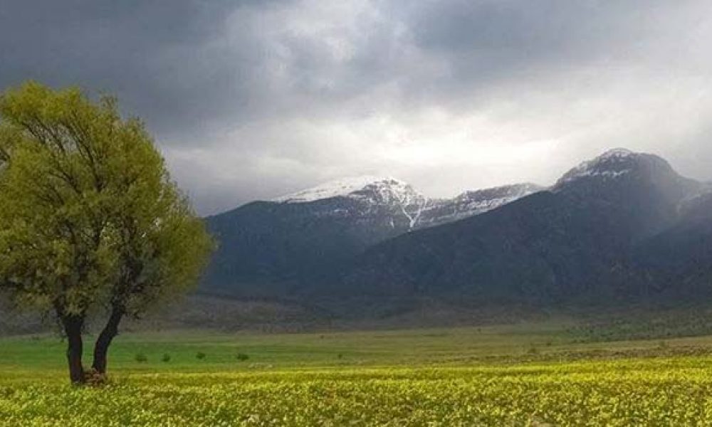 رخ‌نمایی پاییز با کاهش ۱۰ درجه‌ای دما و بارش برف و باران در سمنان