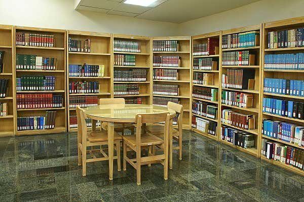 کتابخانه‌های برتراستان سمنان معرفی می شوند