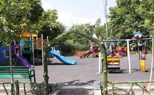 استاندارد بودن وسایل بازی و سرگرمی موجود در سطح شهر سمنان