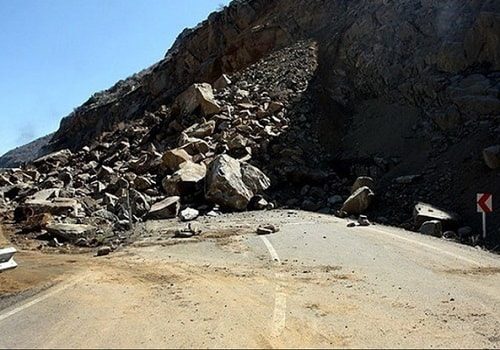 احتمال وقوع سیل و ریزش کوه در برخی محورهای مهدی‌شهر